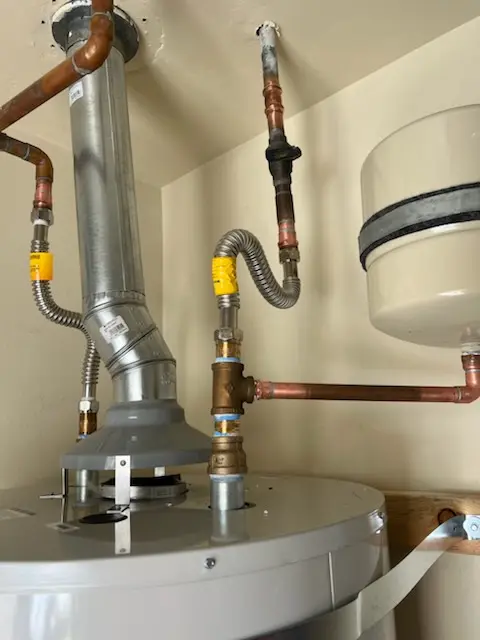 Water heater installation and plumbing repair in Wadeview Park